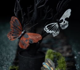 Dekoratiivsed klambrid „Koljulised liblikad“ 2