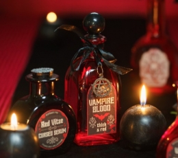 Dekoratiivpudel „Vampiiri veri“ 2