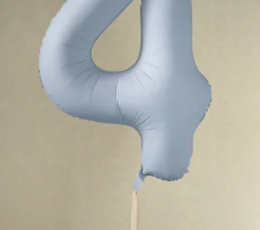 Fooliumõhupall „4“, pastelne helesinine (85 cm) 1