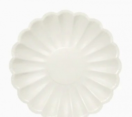 Lillelised taldrikud, valged (8 tk/18 cm)