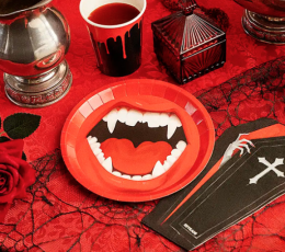 Taldrikud „Vampiiri kihvad“ (6 tk / 17 cm) 1