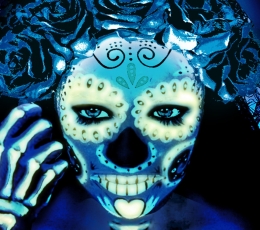 Veepõhine, pimedas helendav meik (30 ml) 2